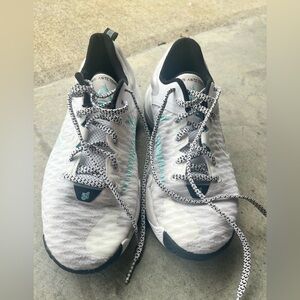 GIANNIS IMMORTALITY size 7Y